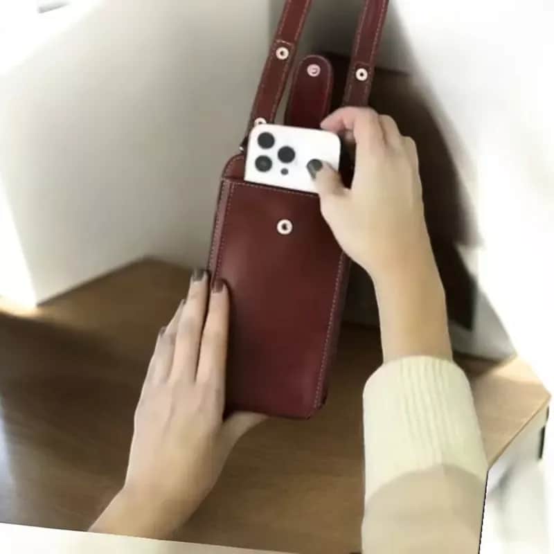 JEEP Genuine Leather Versatile Travel Companion